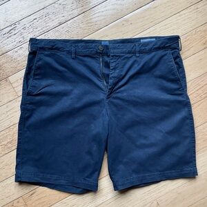 GAP Men's Deep Blue Khaki Shorts